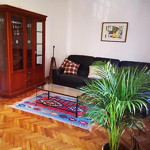 Bonito Y Bien Ubicado En El Soho De Málaga. Apartamento